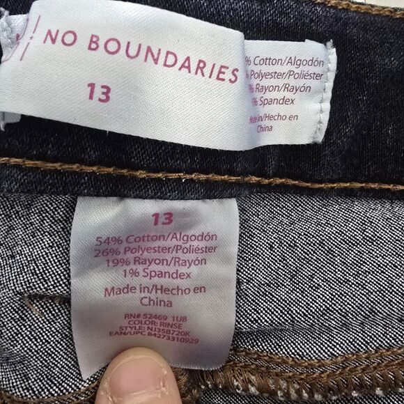 Low Rise Straight Leg Stretch Dark Wash Denim Jeans Women's Size 13 or 30" Waist - Picture 8 of 9